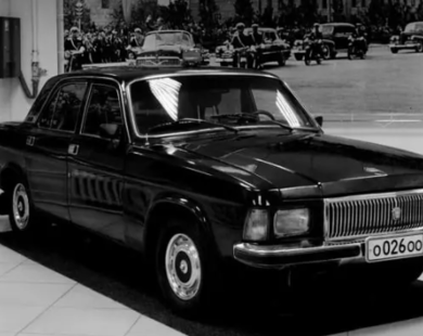 Có gì đặc biệt bên trong xe hơi của đặc vụ KGB?